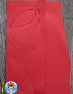 Bloemen van hartjes knutselen voor moederdag of valentijsdag