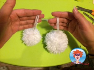 sneeuwpop-maken-van-pompon-9
