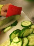 Kinder kookmes met beschermer voor de vingers van Opinel