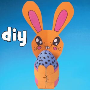 Paashaas eierhouder knutselen voor Pasen van lege wc rol houder