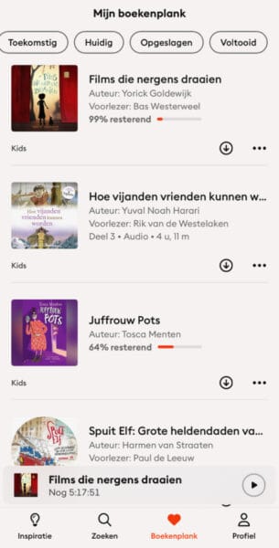 Goedkoop kinderboeken luisteren via Storytel – voorbeeld van een gevulde boekenplank met kinderluisterboeken