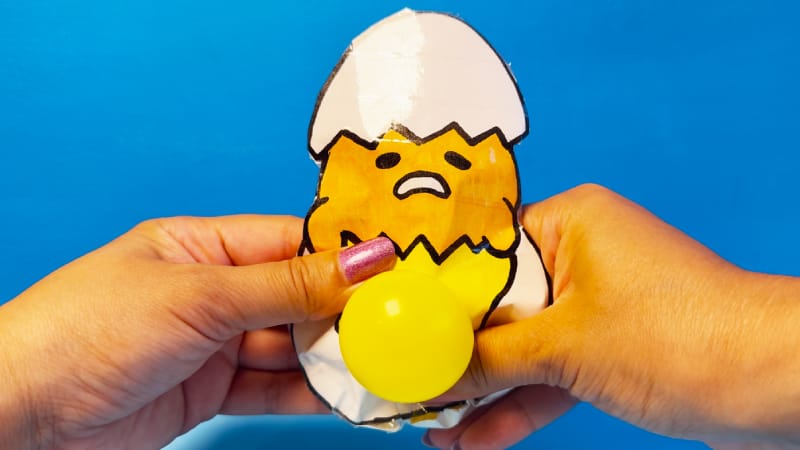 Zelf een squishy maken van papier – knutselwerkje voor kinderen met ballon en stiften