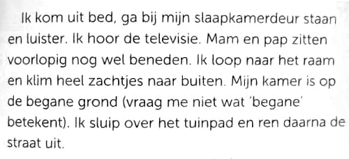 Fragment uit Lexie van Kevin Hassing waarin Lexie vertelt over haar slaapkamer op de begane grond.